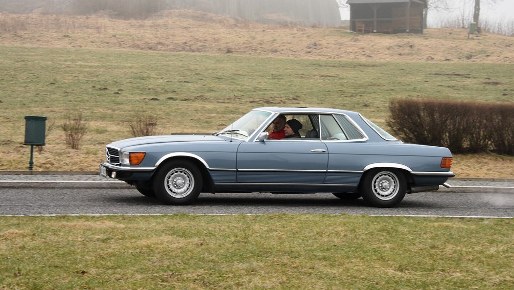 Mercedes-Benz 350 SLC 107