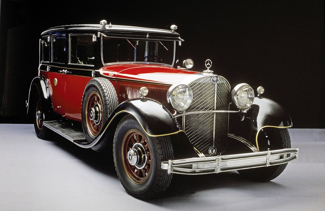 Mercedes-Benz 770 patřící císaři Hirohitovi (1935)