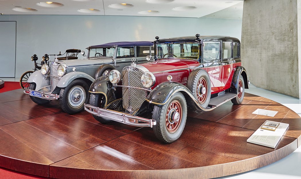 Mercedes-Benz 770 patřící císaři Hirohitovi (1935)