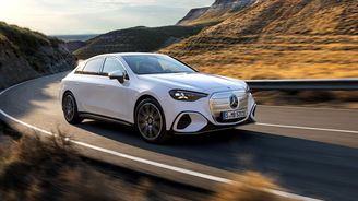 Elektrický Mercedes-Benz třídy C oficiálně: Má hvězdy všude a tlumiče nastavuje Google Elektrický Mercedes-Benz třídy C oficiálně: Má hvězdy všude a tlumiče nastavuje Google