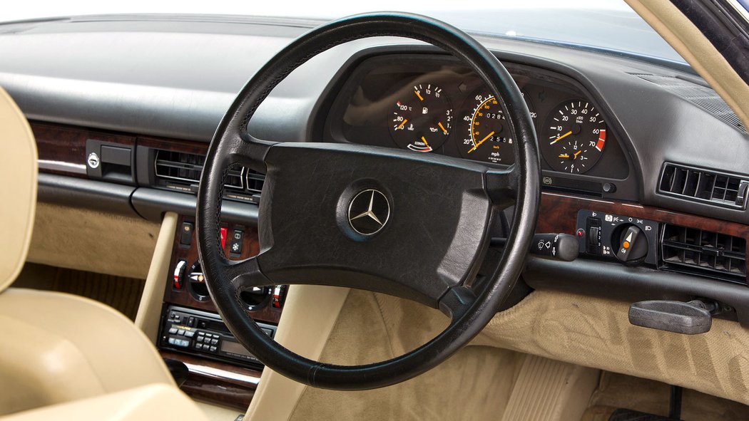 Mercedes-Benz 380 SEC UK (1981)