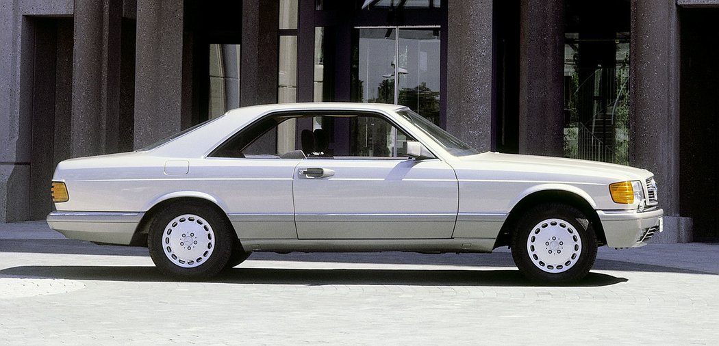 Mercedes-Benz 560 SEC (1985)