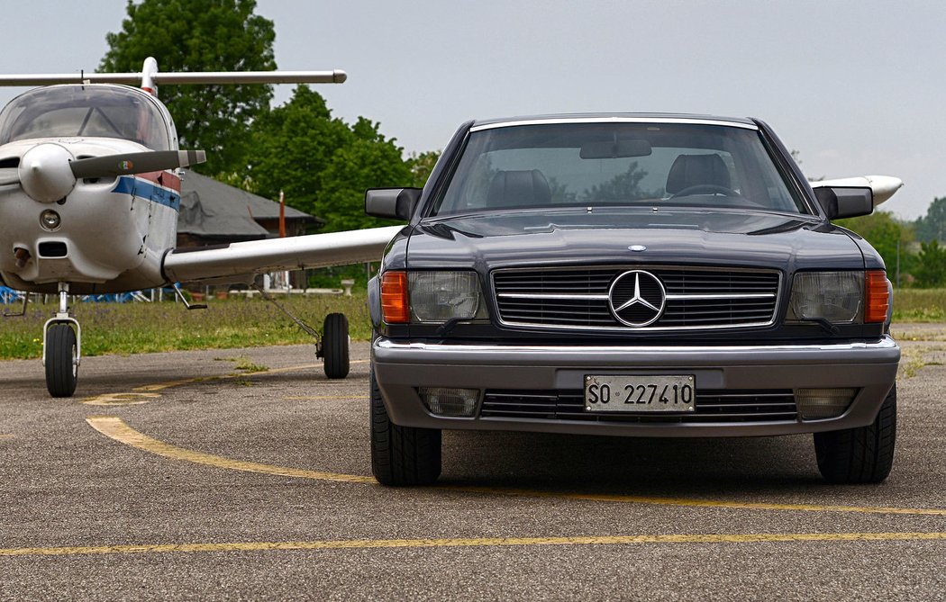 Mercedes-Benz 560 SEC (1987)