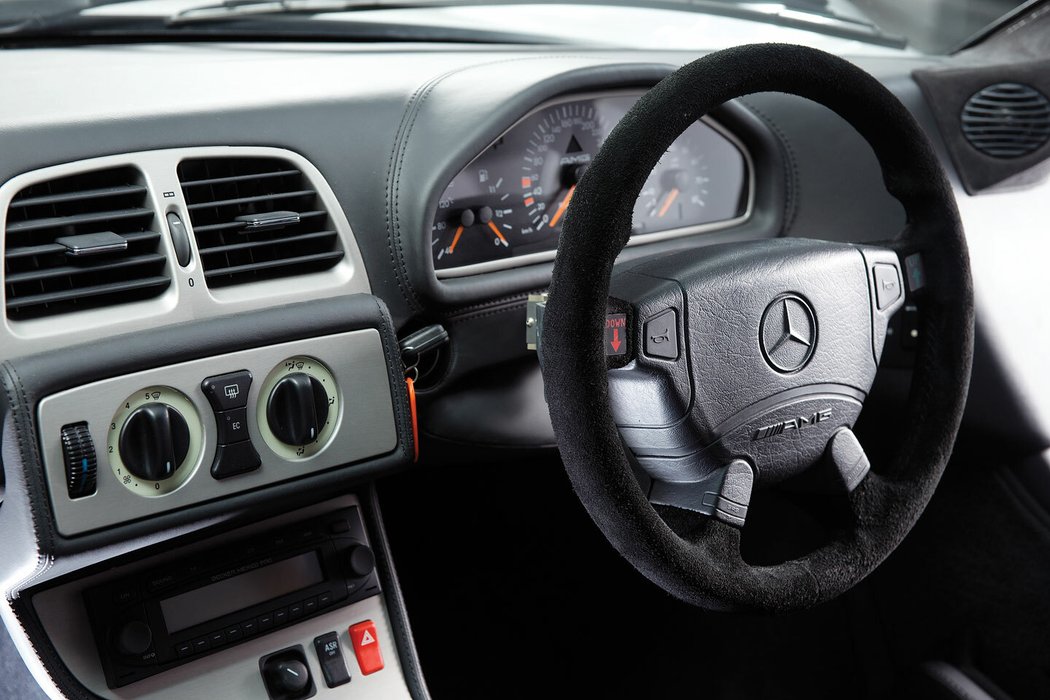 Mercedes-Benz CLK GTR AMG Coupe Straßenversion (2005)