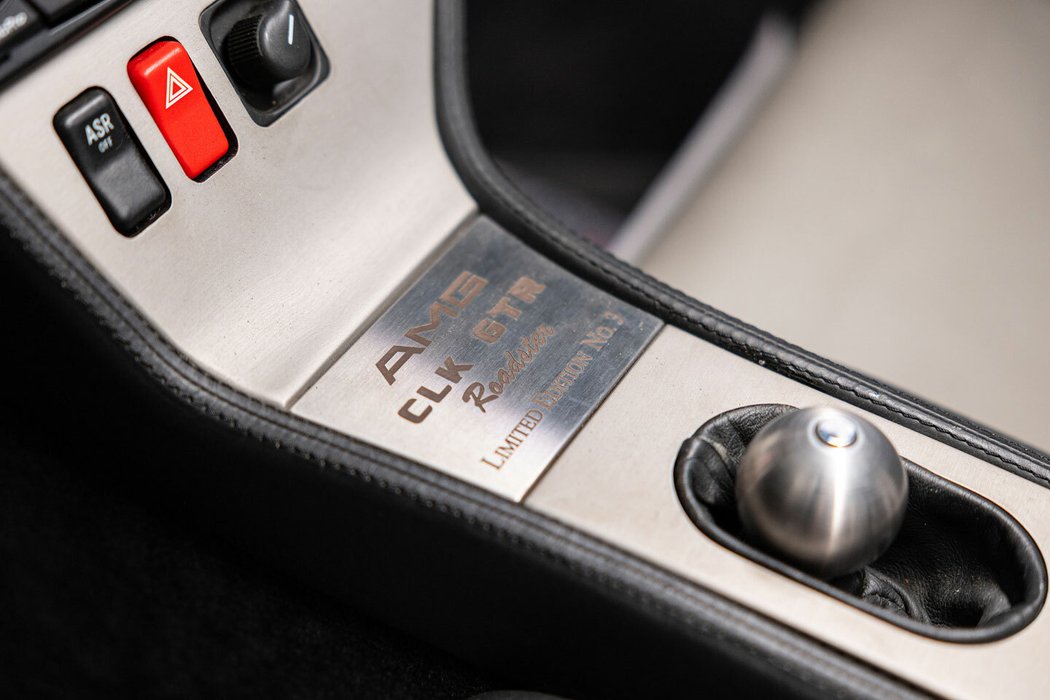 Mercedes-Benz CLK GTR Roadster (2002)