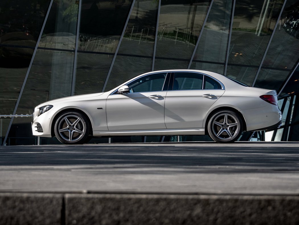 Mercedes-Benz E 300 de AMG Line