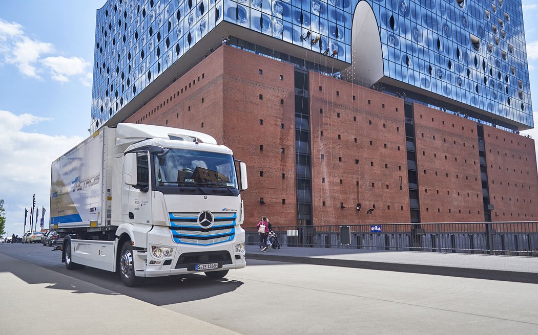 Mercedes-Benz eActros v Hamburku