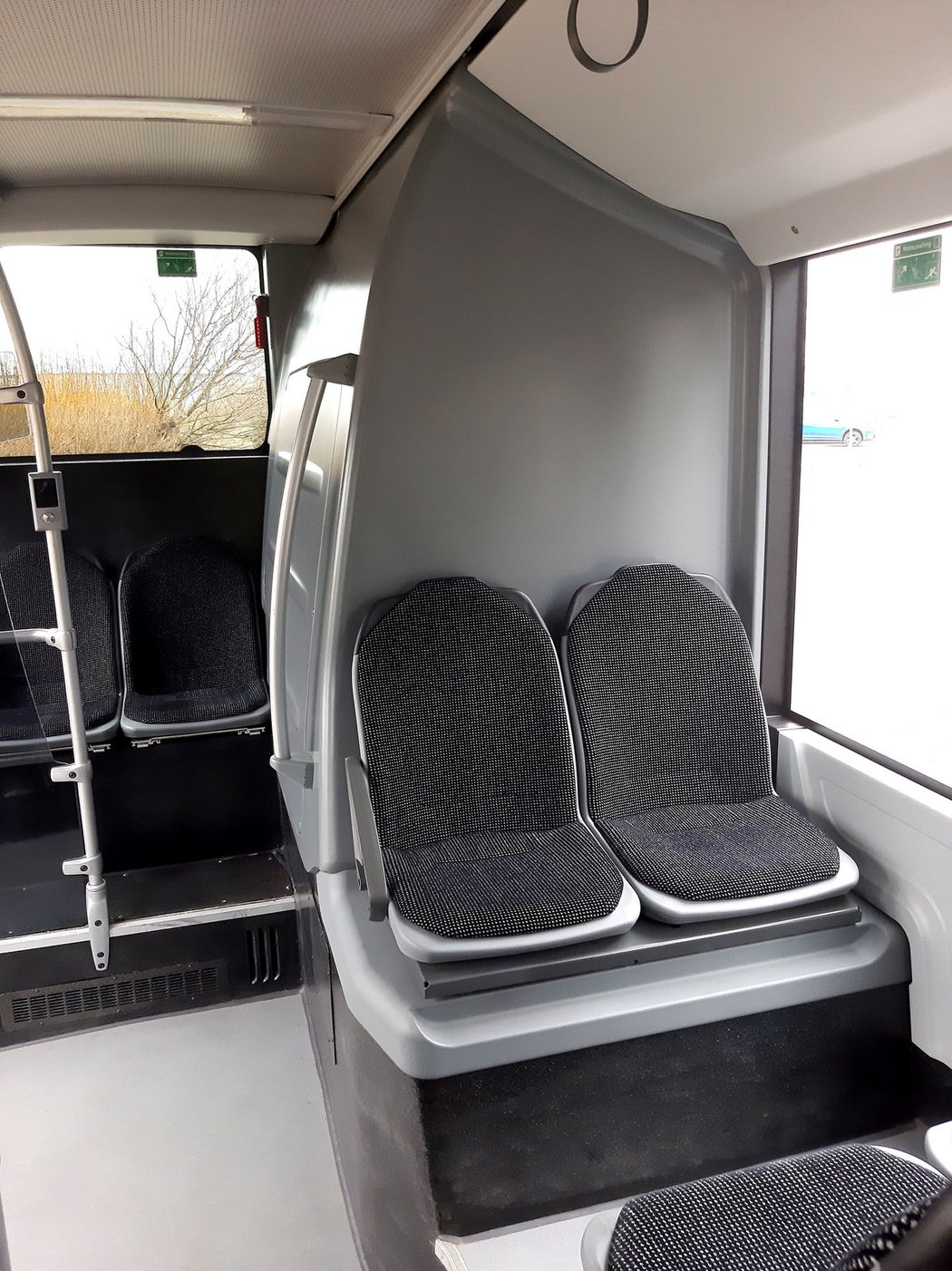 Prostor pro cestující v elektrobusu není ani v zádi více omezen než v konvenčním vozidle