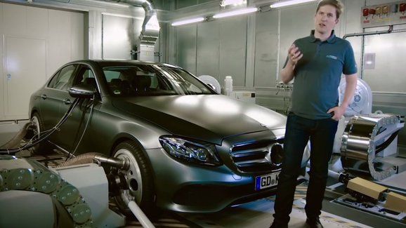 Mercedes na vlně elektrifikace: Letos uvede hlavně plug-in hybridy