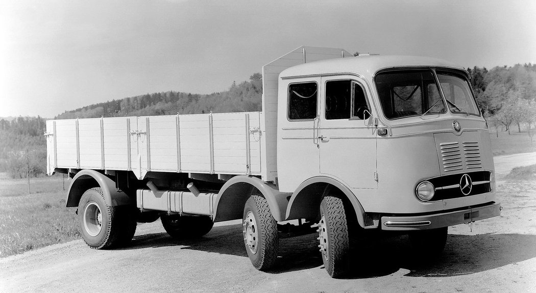 Mercedes-Benz LP 333 (1958–1961)