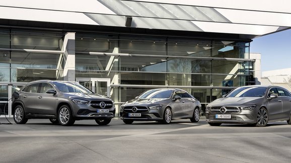 Mercedes-Benz představuje plug-in hybridní verze modelů CLA a GLA 
