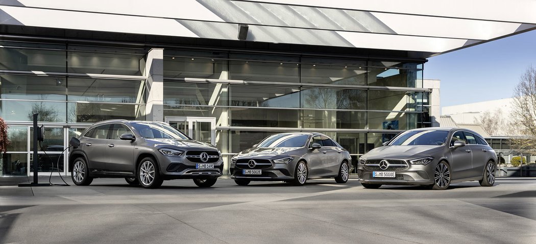 Mercedes-Benz představuje plug-in hybridní verze modelů CLA a GLA
