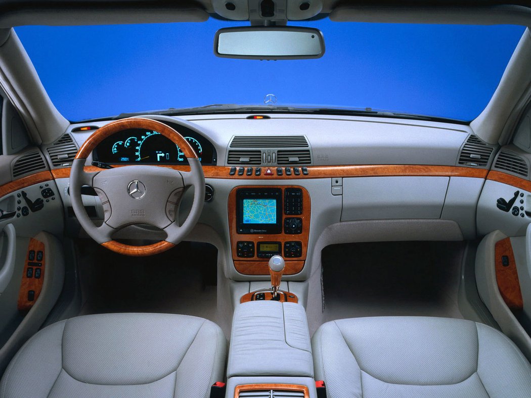 Mercedes-Benz S 500 L (V220) (1998–2002)