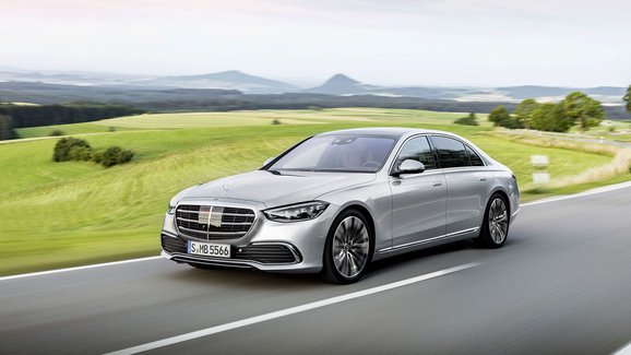 Nový Mercedes-Benz S zná české ceny. Pod 2,5 milionu se nevejde