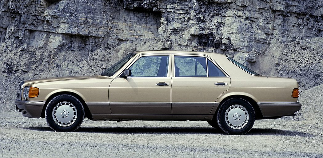 Mercedes-Benz S (W126)