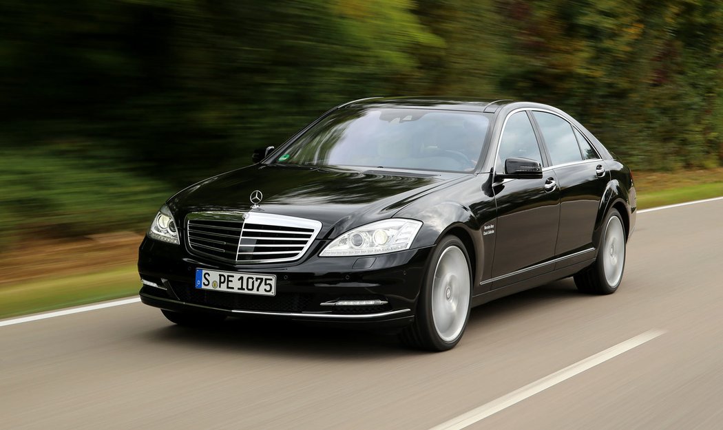 Mercedes-Benz S (W221)