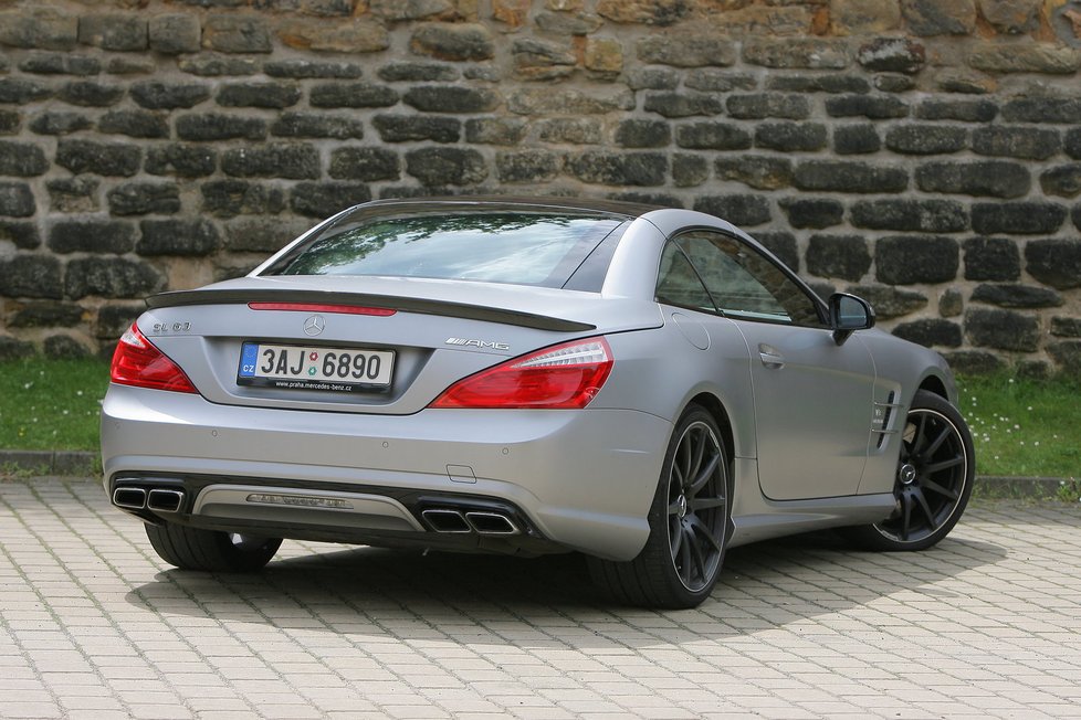 Mercedes-Benz SL 63 AMG