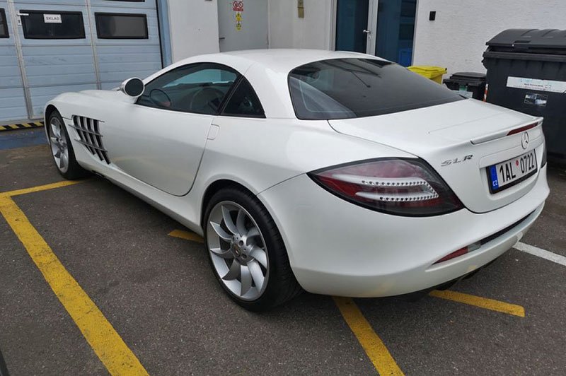 Mercedes-Benz SLR McLaren