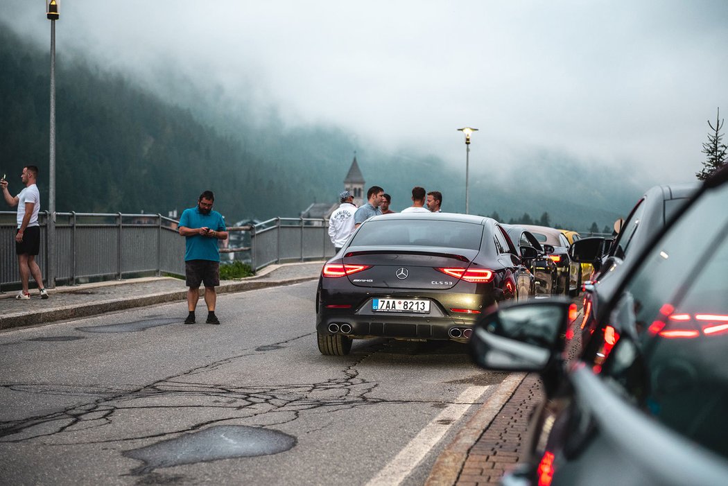 Mercedes-Benz v průsmyku Stelvio