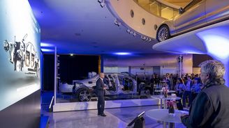 Mercedes-Benz Tomorrow XX Mercedes-Benz Tomorrow XX