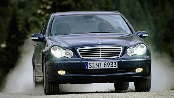 Ojetý Mercedes-Benz třídy C (W 203) (2000-2011): Luxus za pár babek