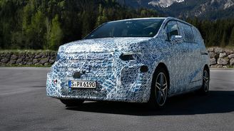 Mercedes-Benz dá dodávce natáčení kol zadní nápravy. Chystá jich několik Mercedes-Benz dá dodávce natáčení kol zadní nápravy. Chystá jich několik
