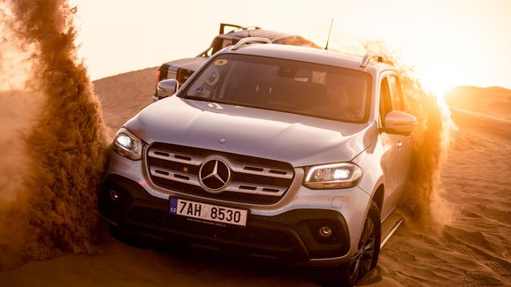 S Mercedesem třídy X jsme vyrazili do pouště: Extáze ve vyprahlém extrému