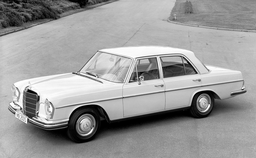 Mercedes-Benz W108