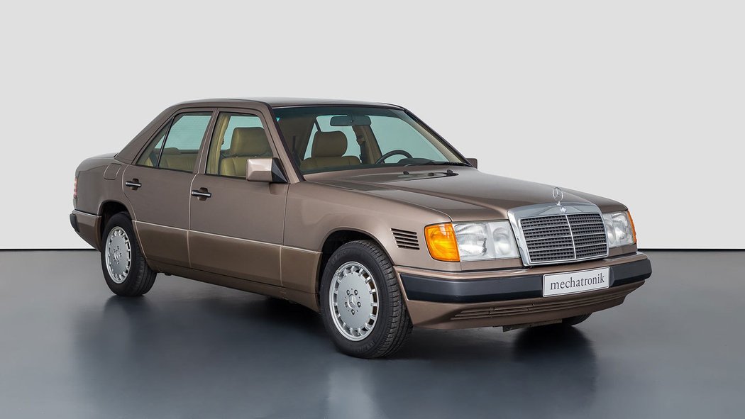 Mercedes-Benz W124