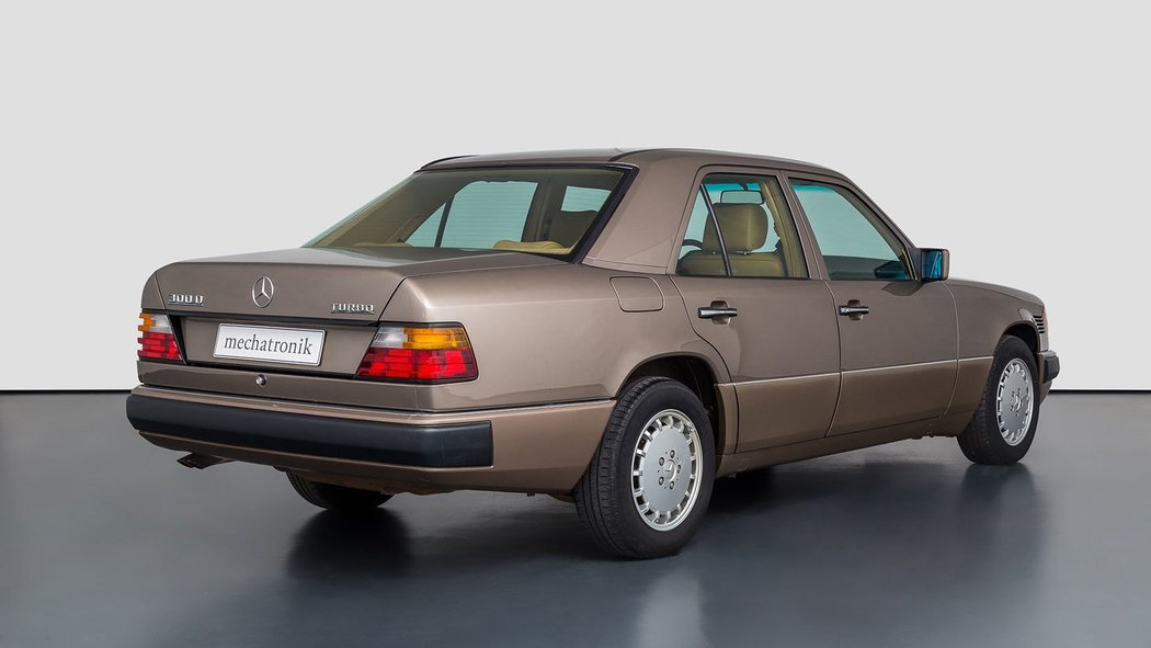 Mercedes-Benz W124