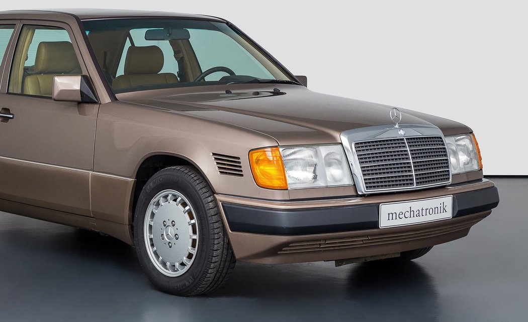 Mercedes-Benz W124