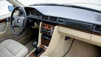 Mercedes-Benz W124 Mercedes-Benz W124