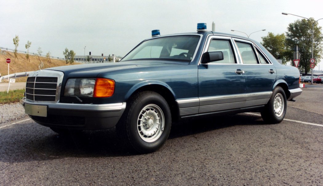 Mercedes-Benz 380 SE pancéřované (1981)