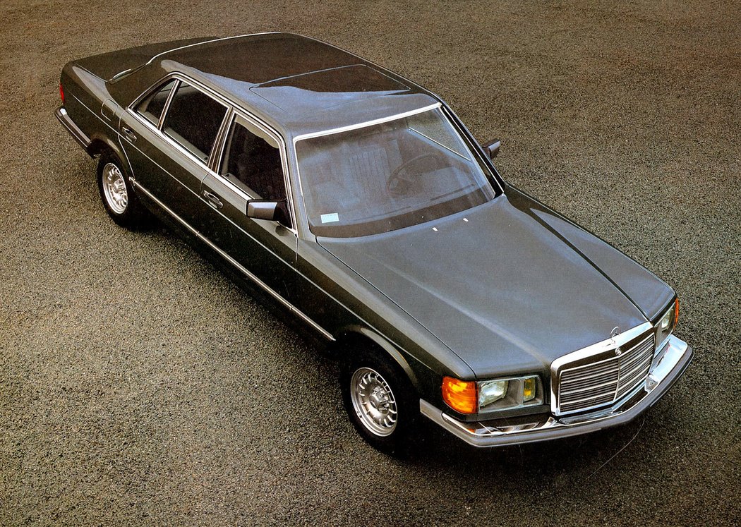 Mercedes-Benz 380 SEL (1982)