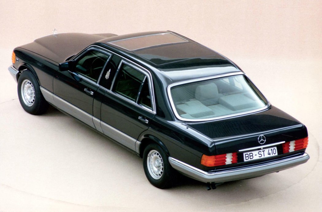 Mercedes-Benz 500 SEL Papamobil (1985)