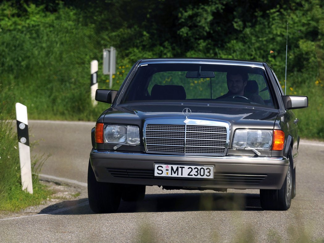 Mercedes-Benz 500 SEL (1985)