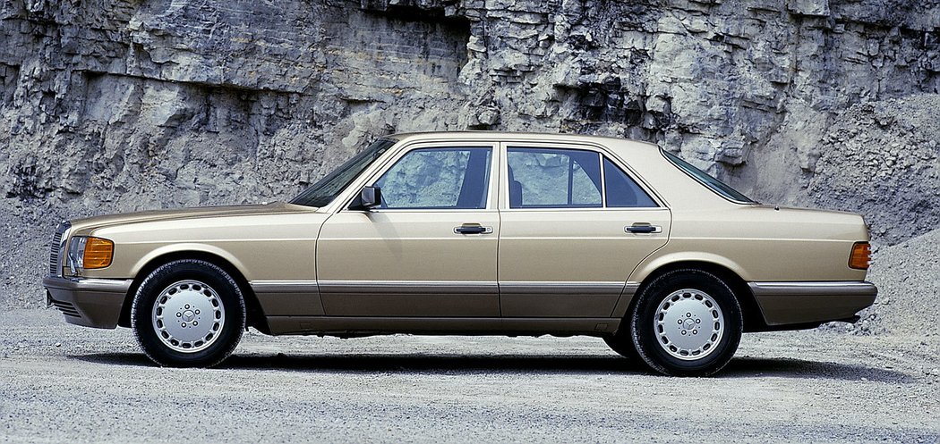 Mercedes-Benz 560 SE (1988)