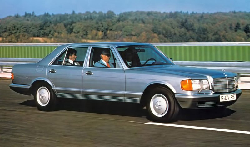 Mercedes-Benz W126 (1979)