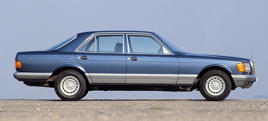 Mercedes-Benz W126 (1979)