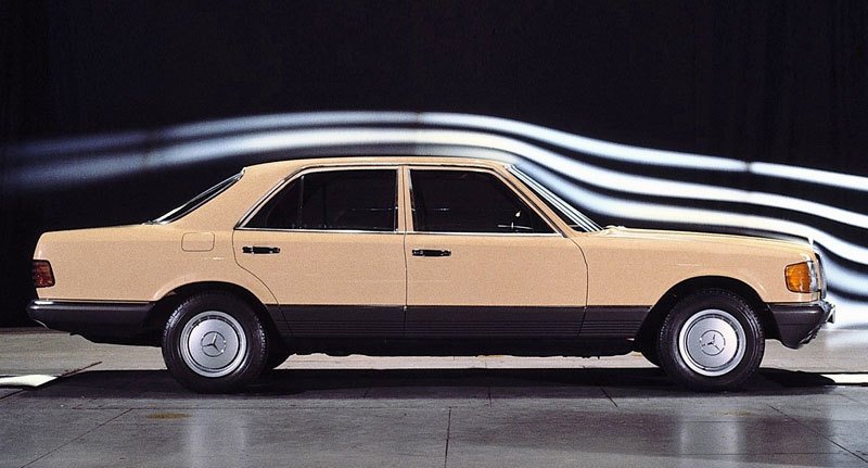 Mercedes-Benz W126 (1979)