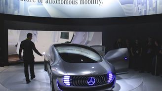 Autonomní Mercedesy uchrání řidiče za každou cenu. I kdyby měly zranit chodce