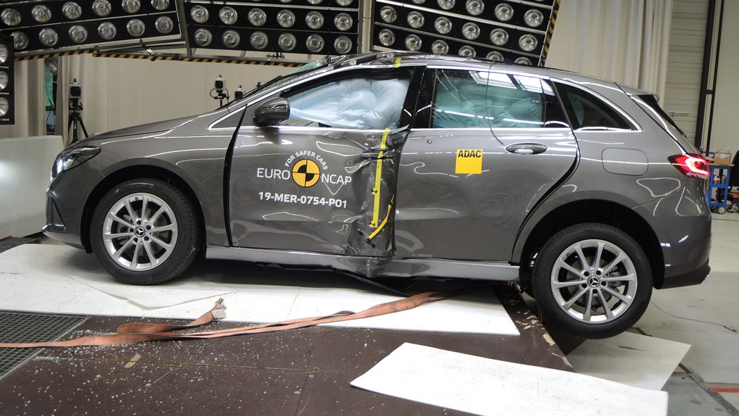 Euro NCAP 2019: Mercedes-Benz B