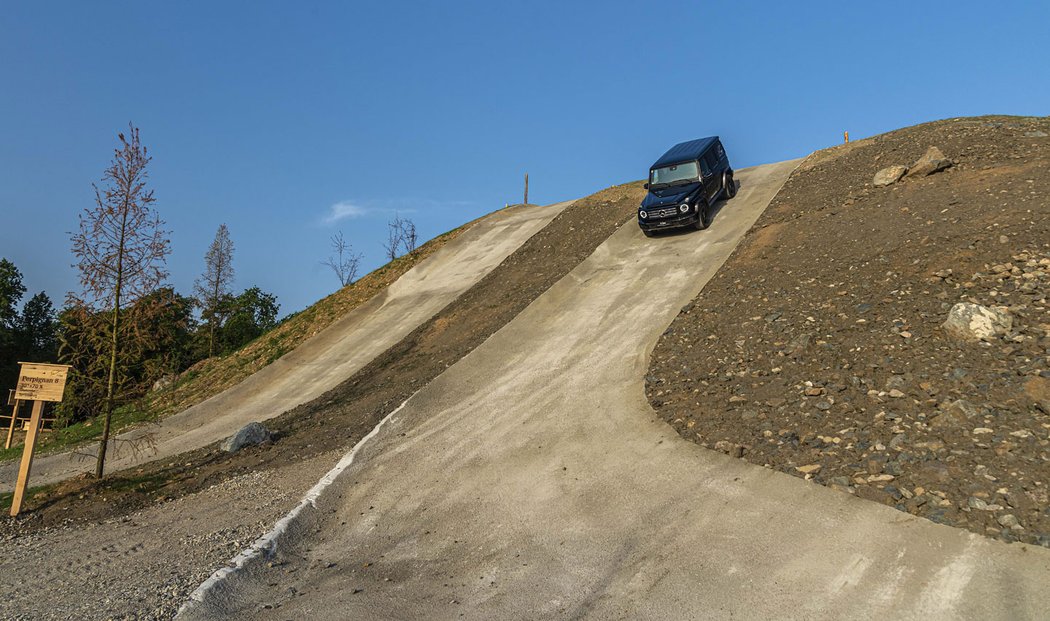 Mercedes-Benz G 500 