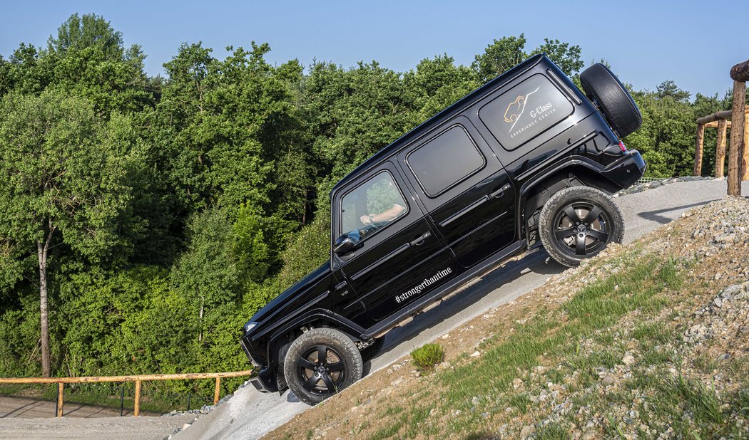 Mercedes-Benz G 500 