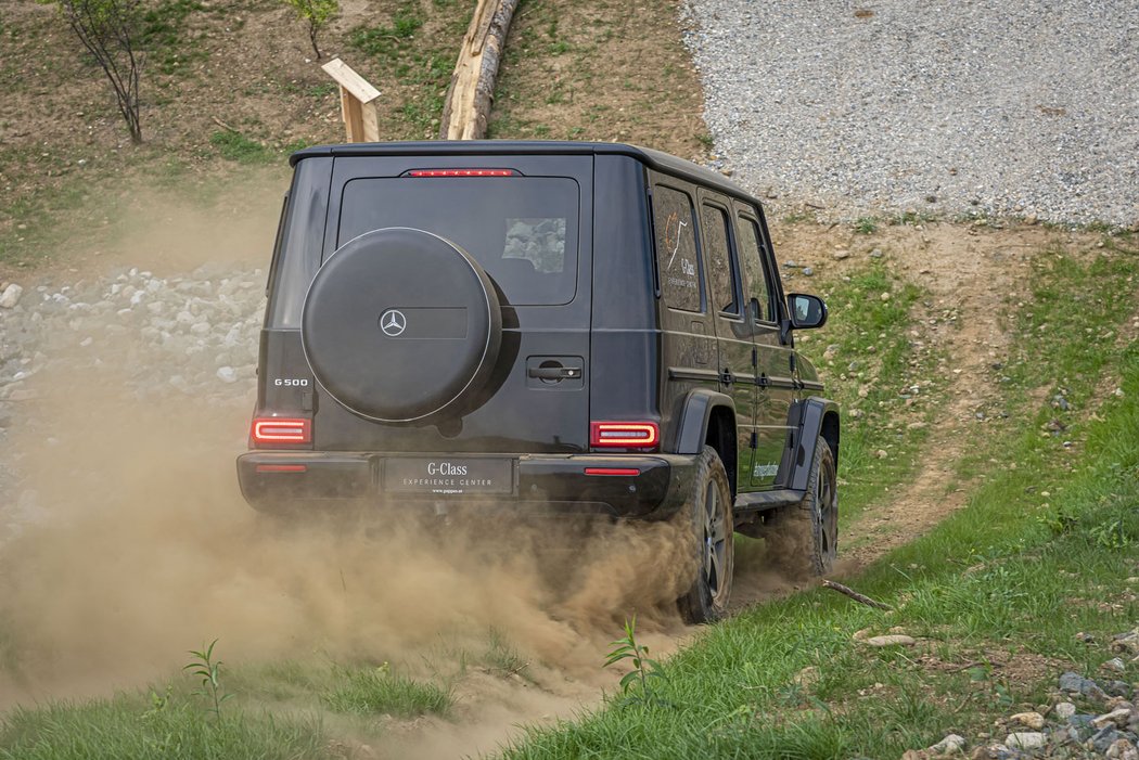 Mercedes-Benz G 500 