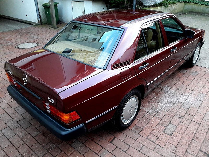 Mercedes-Benz 190 E 2.3