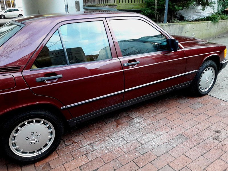 Mercedes-Benz 190 E 2.3