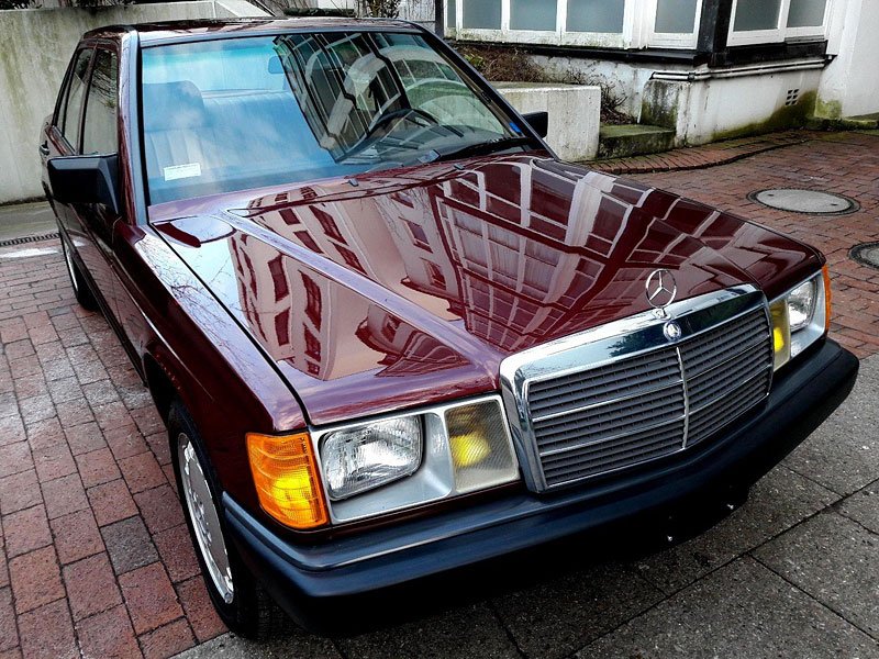 Mercedes-Benz 190 E 2.3