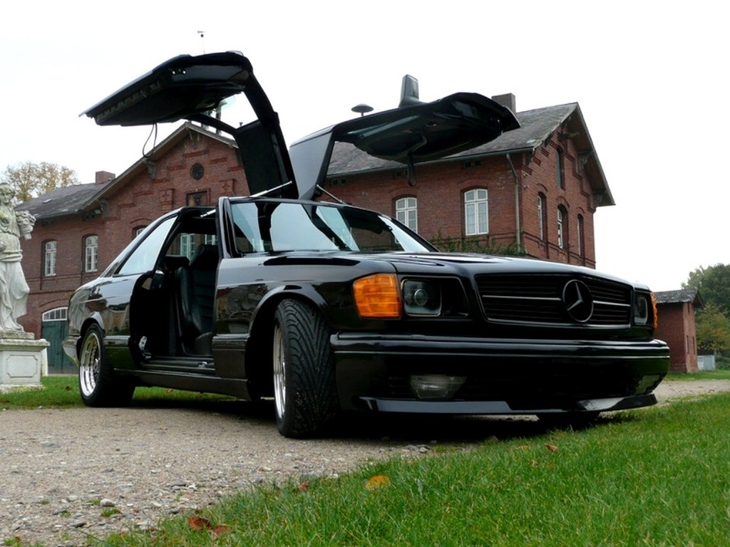 Staling Garage Mercedes-Benz W126