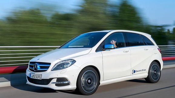 Mercedes-Benz B Electric Drive: Elektrické béčko jde do prodeje, stojí 1.020.000 Kč